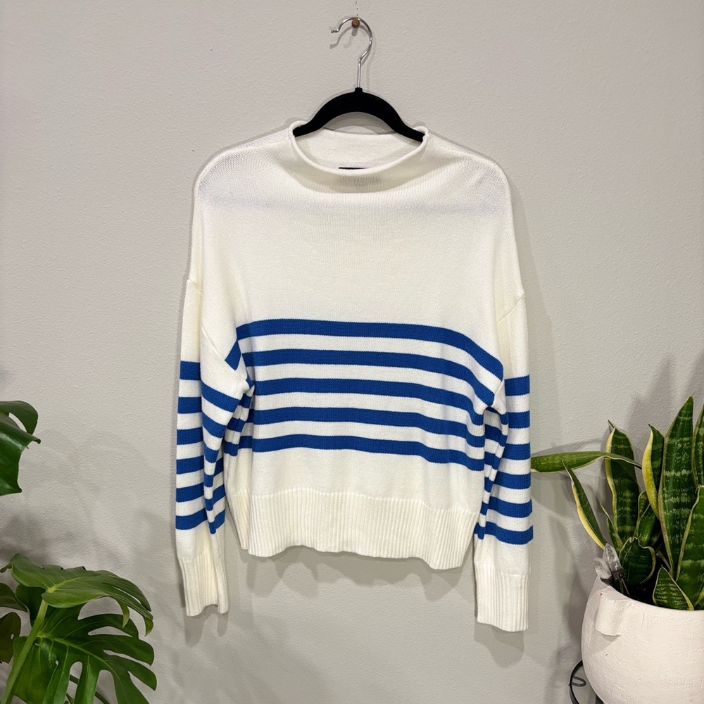 Truth by Republic | White and Blue Striped Sweater | Size Large